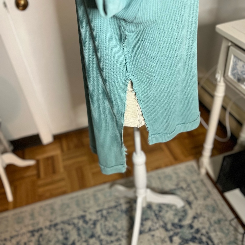 NWOT Free People Fall for you thermal Henley Aspen Sky size small - Picture 8 of 11